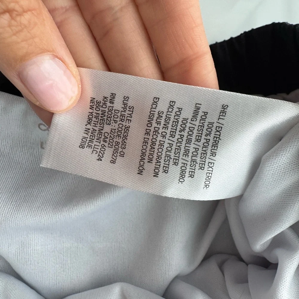 Calvin Klein Girl’s Large Athletic Shorts